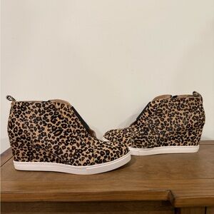 Linea Paolo Felicia III Leopard Print Platform Wedge Sneaker Booties Size 10